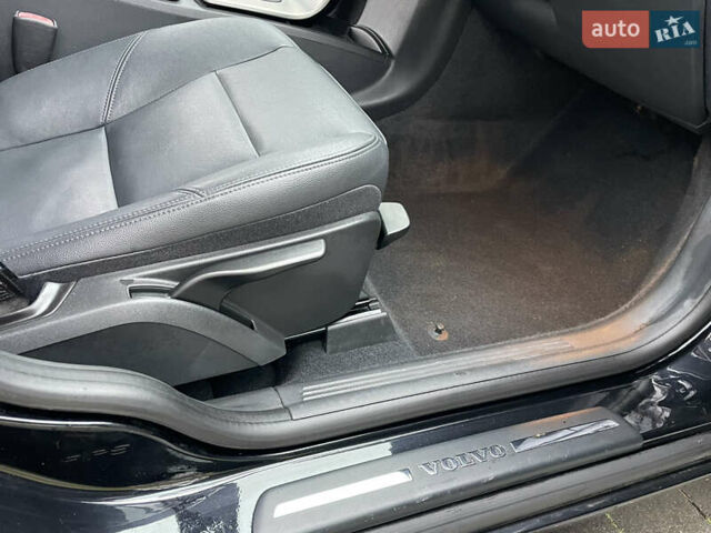 Черный Вольво В50, объемом двигателя 1.8 л и пробегом 189 тыс. км за 6950 $, фото 25 на Automoto.ua