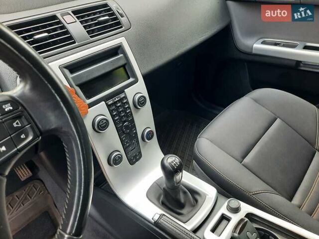 Чорний Вольво V50, об'ємом двигуна 1.6 л та пробігом 261 тис. км за 7770 $, фото 40 на Automoto.ua