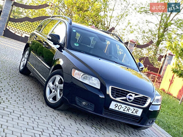 Черный Вольво В50, объемом двигателя 2 л и пробегом 279 тыс. км за 9400 $, фото 4 на Automoto.ua