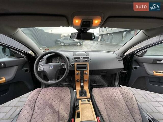 Чорний Вольво V50, об'ємом двигуна 1.56 л та пробігом 238 тис. км за 7700 $, фото 4 на Automoto.ua