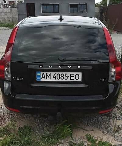 Черный Вольво В50, объемом двигателя 1.6 л и пробегом 230 тыс. км за 7300 $, фото 3 на Automoto.ua