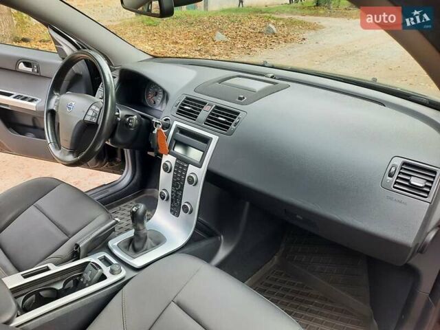 Чорний Вольво V50, об'ємом двигуна 1.6 л та пробігом 261 тис. км за 7770 $, фото 57 на Automoto.ua