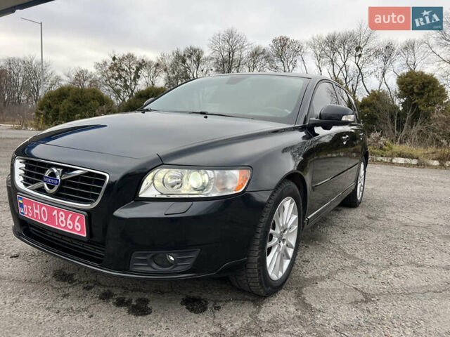 Чорний Вольво V50, об'ємом двигуна 2 л та пробігом 268 тис. км за 10250 $, фото 2 на Automoto.ua