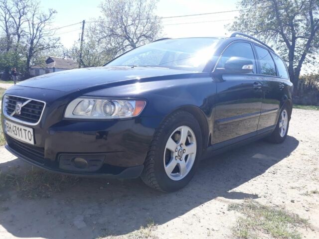 Чорний Вольво V50, об'ємом двигуна 1.6 л та пробігом 258 тис. км за 7800 $, фото 4 на Automoto.ua