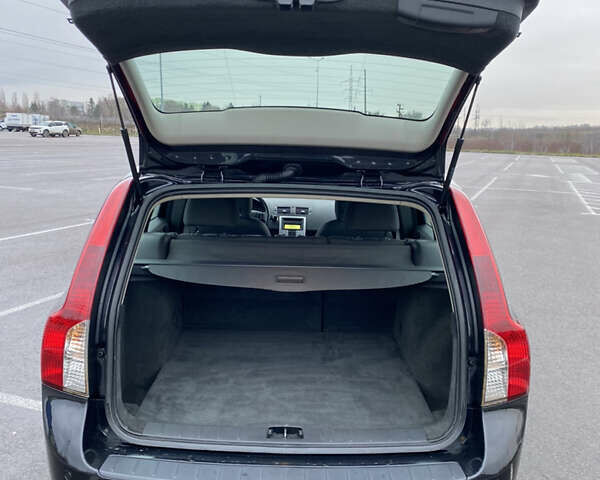 Чорний Вольво V50, об'ємом двигуна 1.6 л та пробігом 252 тис. км за 7950 $, фото 12 на Automoto.ua