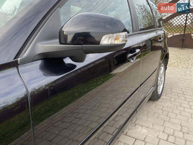 Чорний Вольво V50, об'ємом двигуна 2 л та пробігом 279 тис. км за 9400 $, фото 19 на Automoto.ua