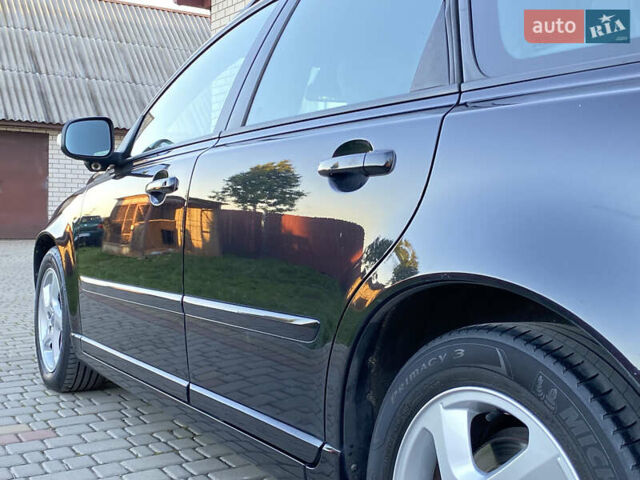 Черный Вольво В50, объемом двигателя 2 л и пробегом 279 тыс. км за 9400 $, фото 19 на Automoto.ua