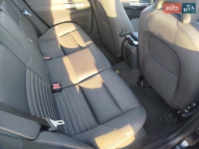 Черный Вольво В50, объемом двигателя 1.6 л и пробегом 208 тыс. км за 7200 $, фото 12 на Automoto.ua