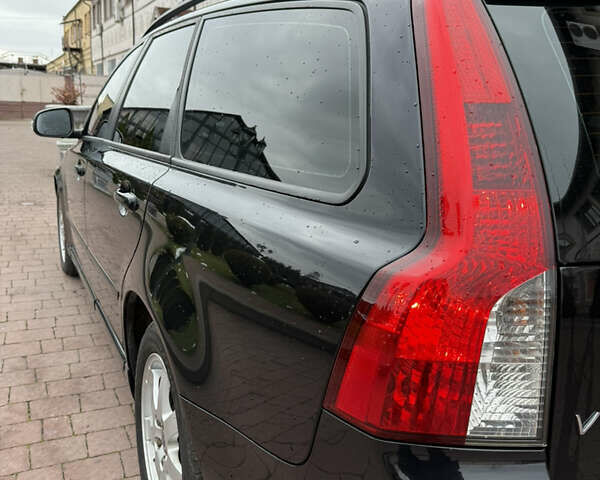 Чорний Вольво V50, об'ємом двигуна 1.6 л та пробігом 233 тис. км за 7799 $, фото 19 на Automoto.ua