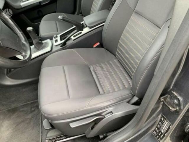 Черный Вольво В50, объемом двигателя 1.6 л и пробегом 285 тыс. км за 6500 $, фото 6 на Automoto.ua