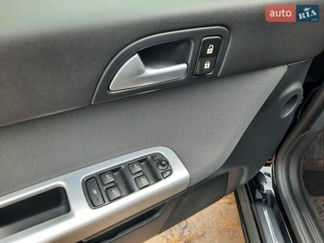 Чорний Вольво V50, об'ємом двигуна 1.6 л та пробігом 261 тис. км за 7770 $, фото 50 на Automoto.ua