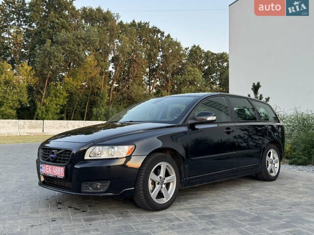 Чорний Вольво V50, об'ємом двигуна 1.6 л та пробігом 237 тис. км за 7300 $, фото 2 на Automoto.ua