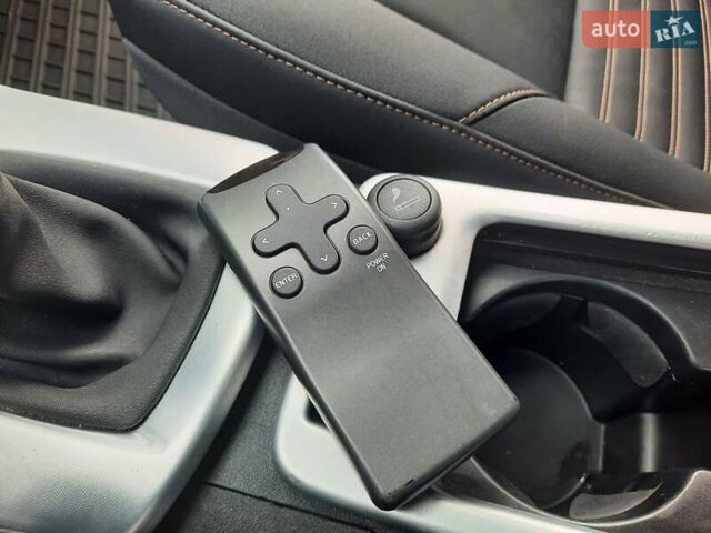 Чорний Вольво V50, об'ємом двигуна 1.6 л та пробігом 261 тис. км за 7770 $, фото 87 на Automoto.ua