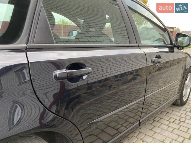 Чорний Вольво V50, об'ємом двигуна 2 л та пробігом 279 тис. км за 9400 $, фото 25 на Automoto.ua