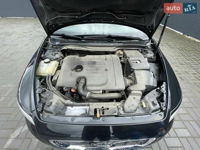 Чорний Вольво V50, об'ємом двигуна 1.56 л та пробігом 238 тис. км за 7700 $, фото 15 на Automoto.ua