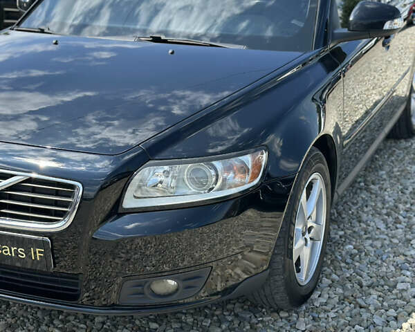 Вольво В50 2010 в Ивано-Франковске на Automoto.ua Черный Вольво В50, объемом двигателя 1.6 л и пробегом 305 тыс. км за 6999 $, фото 37 на Automoto.ua