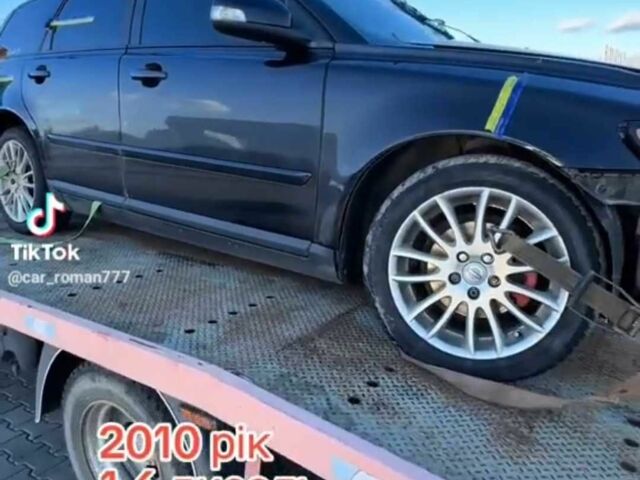 Черный Вольво В50, объемом двигателя 1.6 л и пробегом 227 тыс. км за 3200 $, фото 2 на Automoto.ua