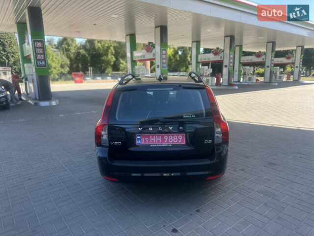 Черный Вольво В50, объемом двигателя 1.6 л и пробегом 258 тыс. км за 7750 $, фото 5 на Automoto.ua