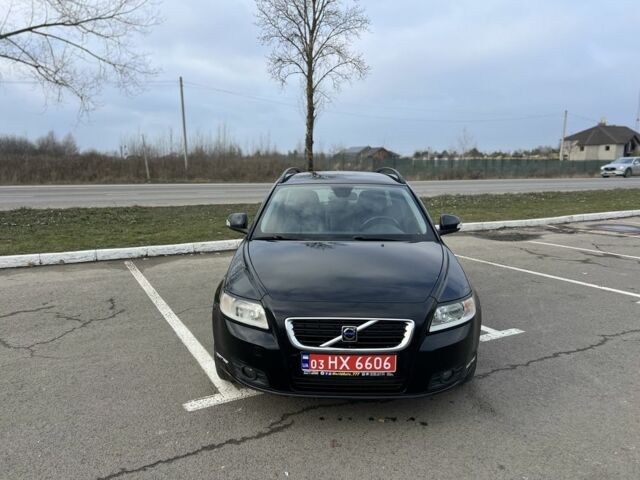 Черный Вольво В50, объемом двигателя 1.6 л и пробегом 204 тыс. км за 7222 $, фото 2 на Automoto.ua