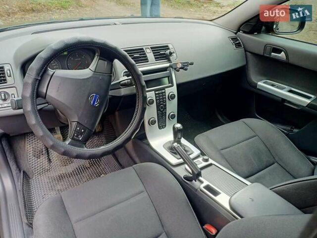 Чорний Вольво V50, об'ємом двигуна 1.6 л та пробігом 308 тис. км за 7200 $, фото 16 на Automoto.ua