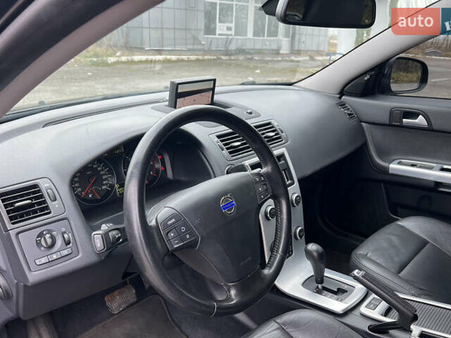 Чорний Вольво V50, об'ємом двигуна 2 л та пробігом 268 тис. км за 10250 $, фото 21 на Automoto.ua