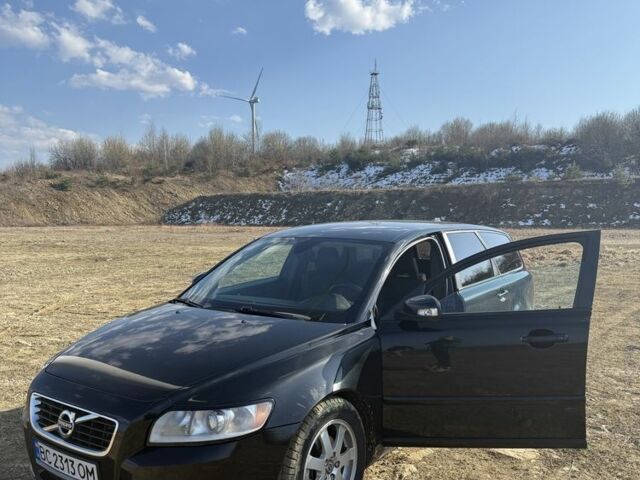 Черный Вольво В50, объемом двигателя 1.6 л и пробегом 415 тыс. км за 6500 $, фото 5 на Automoto.ua