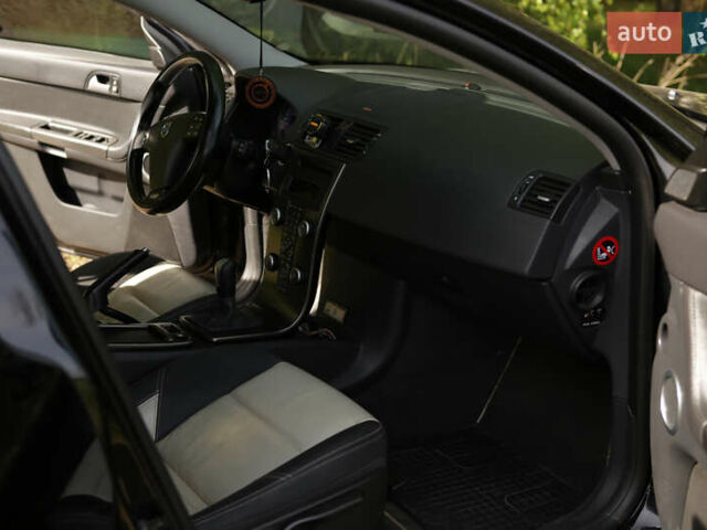 Черный Вольво В50, объемом двигателя 1.56 л и пробегом 203 тыс. км за 7800 $, фото 50 на Automoto.ua