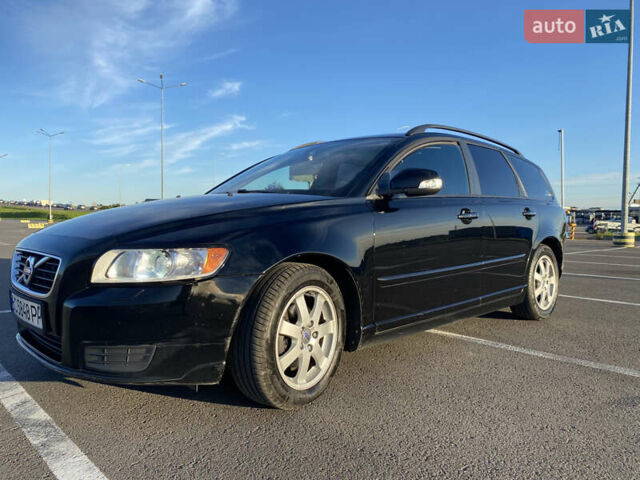 Вольво В50 2010 в Львове на Automoto.ua Черный Вольво В50, объемом двигателя 1.56 л и пробегом 278 тыс. км за 7500 $, фото 12 на Automoto.ua