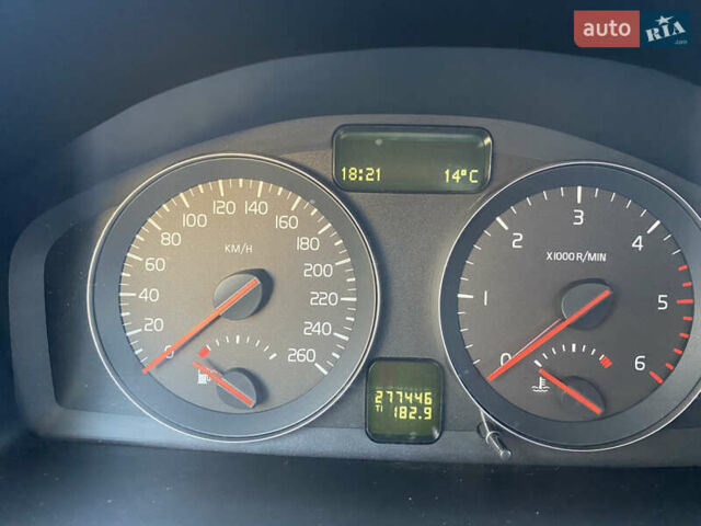 Вольво В50 2010 в Львове на Automoto.ua Черный Вольво В50, объемом двигателя 1.56 л и пробегом 278 тыс. км за 7500 $, фото 17 на Automoto.ua