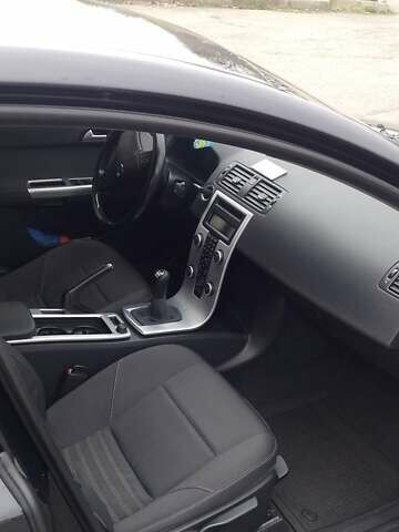 Чорний Вольво V50, об'ємом двигуна 1.6 л та пробігом 280 тис. км за 6500 $, фото 13 на Automoto.ua
