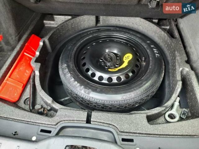 Чорний Вольво V50, об'ємом двигуна 1.6 л та пробігом 261 тис. км за 7770 $, фото 75 на Automoto.ua