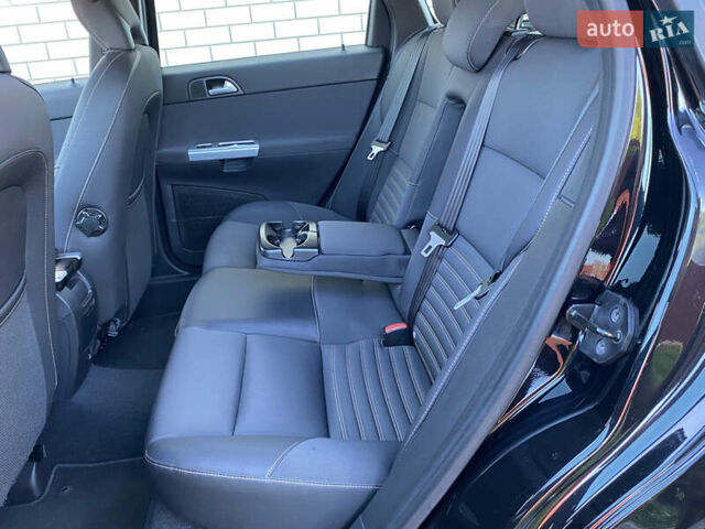 Черный Вольво В50, объемом двигателя 2 л и пробегом 279 тыс. км за 9400 $, фото 57 на Automoto.ua