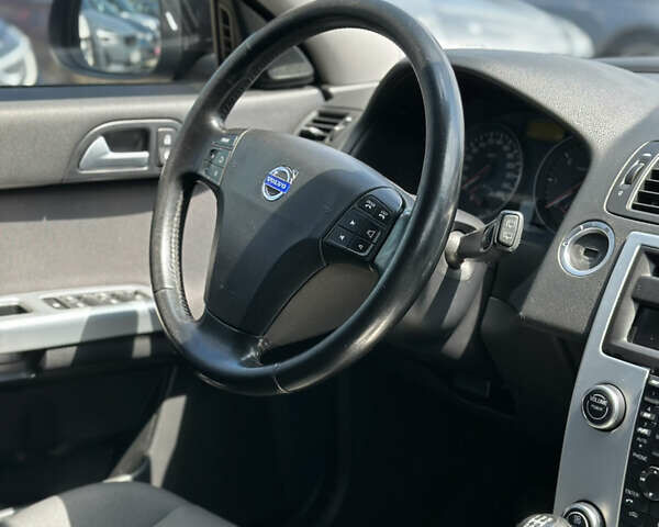 Вольво В50 2010 в Ивано-Франковске на Automoto.ua Черный Вольво В50, объемом двигателя 1.6 л и пробегом 305 тыс. км за 6999 $, фото 33 на Automoto.ua