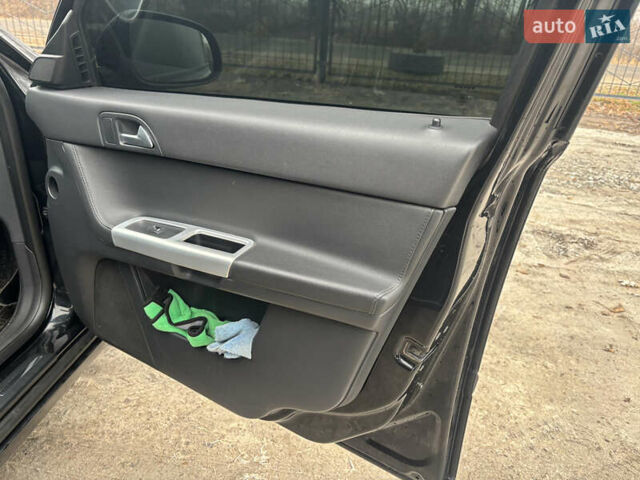 Вольво В50 2010 в Запорожье на Automoto.ua Черный Вольво В50, объемом двигателя 1.56 л и пробегом 269 тыс. км за 7000 $, фото 6 на Automoto.ua