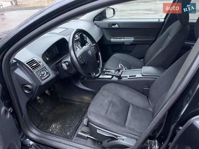 Чорний Вольво V50, об'ємом двигуна 1.6 л та пробігом 267 тис. км за 8100 $, фото 5 на Automoto.ua