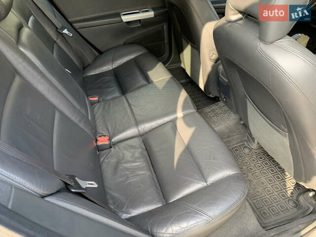 Черный Вольво В50, объемом двигателя 1.56 л и пробегом 270 тыс. км за 8100 $, фото 21 на Automoto.ua