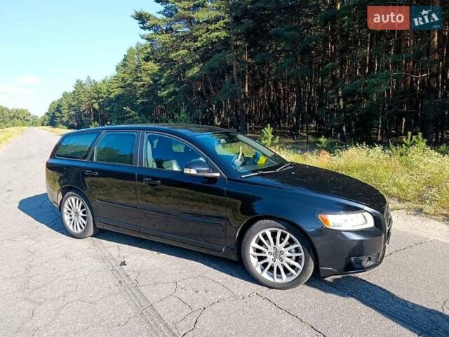 Чорний Вольво V50, об'ємом двигуна 1.6 л та пробігом 190 тис. км за 10000 $, фото 4 на Automoto.ua