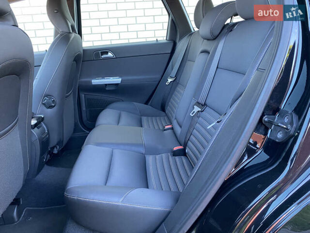 Черный Вольво В50, объемом двигателя 2 л и пробегом 279 тыс. км за 9400 $, фото 60 на Automoto.ua