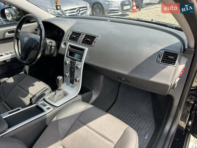 Вольво В50 2010 в Ивано-Франковске на Automoto.ua Черный Вольво В50, объемом двигателя 1.6 л и пробегом 305 тыс. км за 6999 $, фото 28 на Automoto.ua