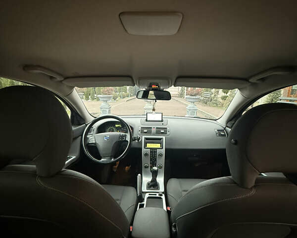 Чорний Вольво V50, об'ємом двигуна 1.6 л та пробігом 233 тис. км за 7799 $, фото 33 на Automoto.ua