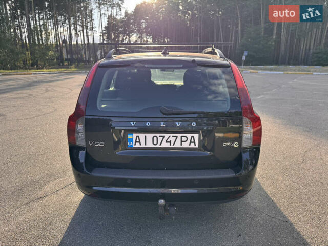 Черный Вольво В50, объемом двигателя 1.56 л и пробегом 250 тыс. км за 6500 $, фото 6 на Automoto.ua