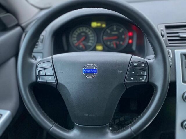 Чорний Вольво V50, об'ємом двигуна 1.6 л та пробігом 252 тис. км за 7299 $, фото 7 на Automoto.ua