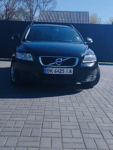 Чорний Вольво V50, об'ємом двигуна 1.6 л та пробігом 235 тис. км за 7800 $, фото 3 на Automoto.ua