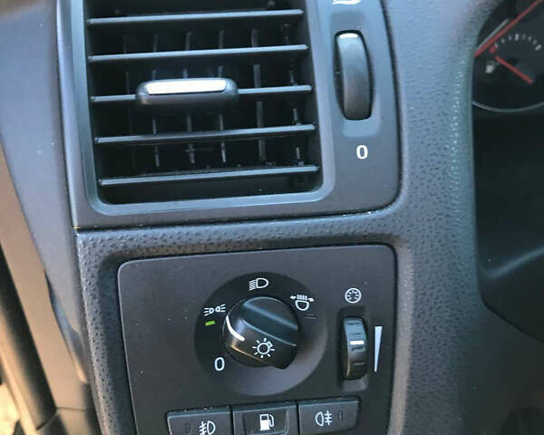 Черный Вольво В50, объемом двигателя 2 л и пробегом 269 тыс. км за 10350 $, фото 17 на Automoto.ua