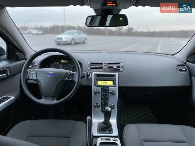 Чорний Вольво V50, об'ємом двигуна 1.6 л та пробігом 252 тис. км за 7950 $, фото 22 на Automoto.ua