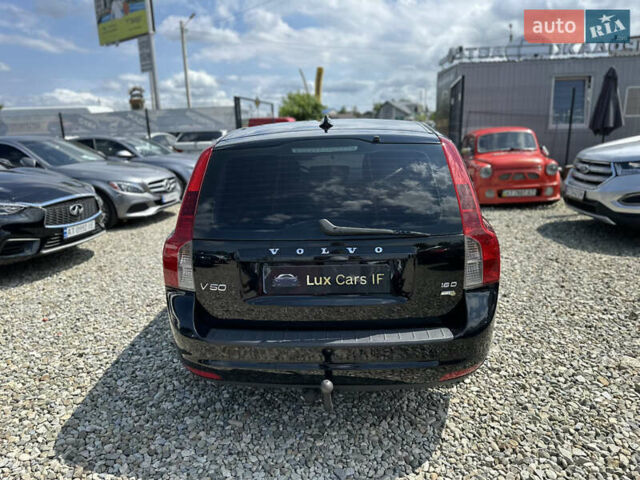 Вольво В50 2010 в Ивано-Франковске на Automoto.ua Черный Вольво В50, объемом двигателя 1.6 л и пробегом 305 тыс. км за 6999 $, фото 10 на Automoto.ua