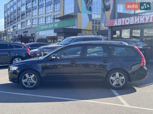 Вольво В50 2010 в Киеве на Automoto.ua Черный Вольво В50, объемом двигателя 1.6 л и пробегом 248 тыс. км за 9200 $, фото 6 на Automoto.ua