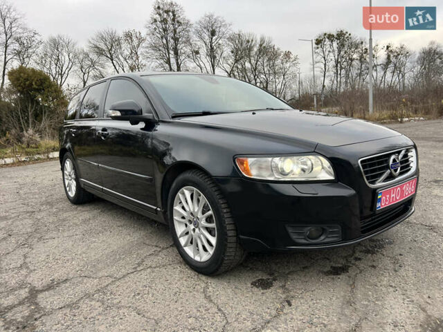 Чорний Вольво V50, об'ємом двигуна 2 л та пробігом 268 тис. км за 10250 $, фото 3 на Automoto.ua