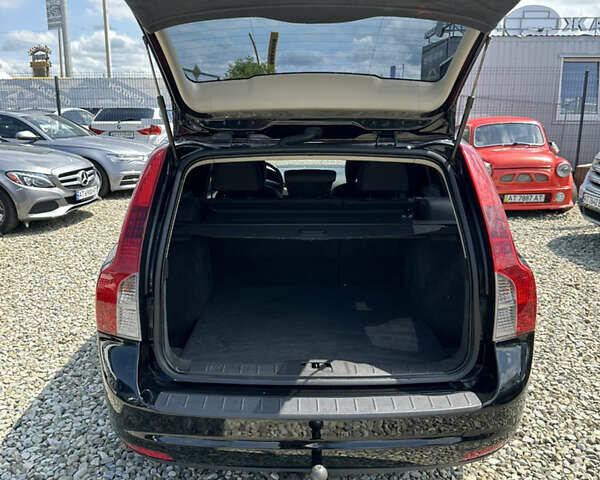 Вольво В50 2010 в Ивано-Франковске на Automoto.ua Черный Вольво В50, объемом двигателя 1.6 л и пробегом 305 тыс. км за 6999 $, фото 24 на Automoto.ua