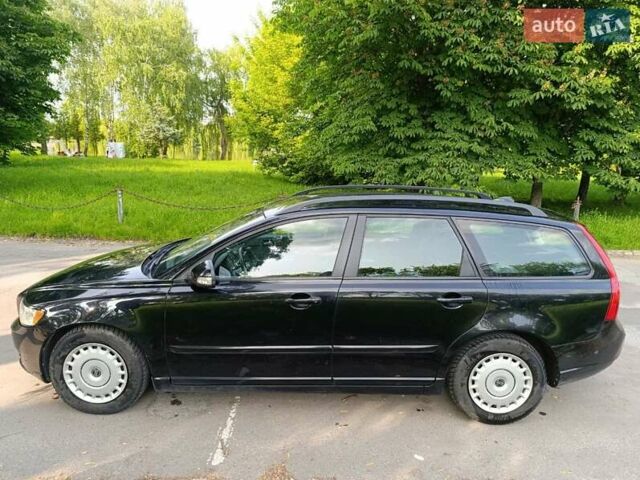 Черный Вольво В50, объемом двигателя 1.56 л и пробегом 325 тыс. км за 6500 $, фото 3 на Automoto.ua